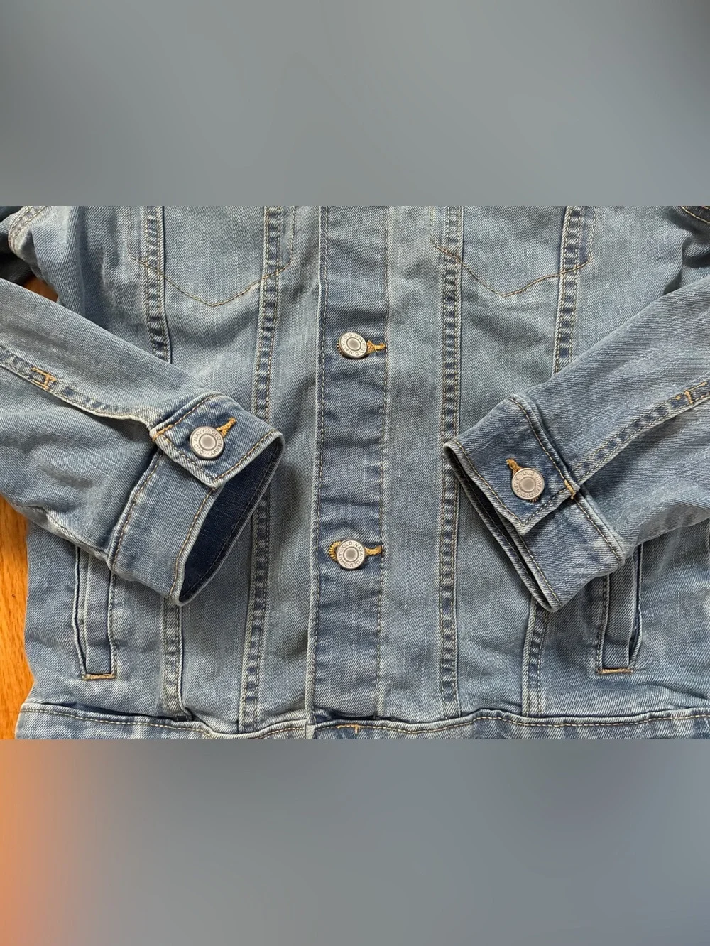 Old Navy Blue Light Wash Denim Button Jacket Gray Fleece Hood Kids XL 14/16